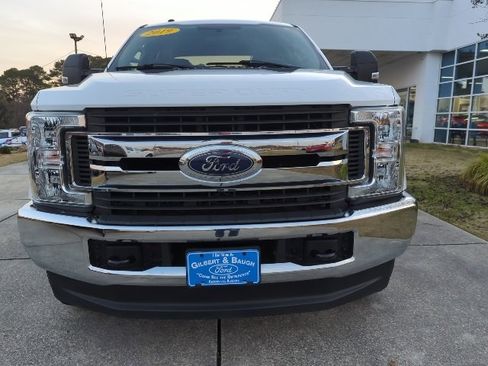 Used 2019 Ford F250 XLT image 2