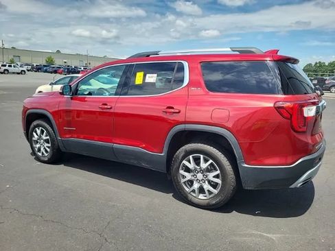 Used 2021 GMC Acadia SLT FWD image 2