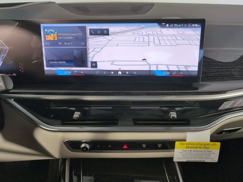 New 2026 BMW X7 M60i image 23