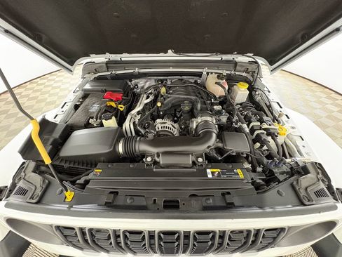 Used 2025 Jeep Gladiator Sport AWD/4WD image 31