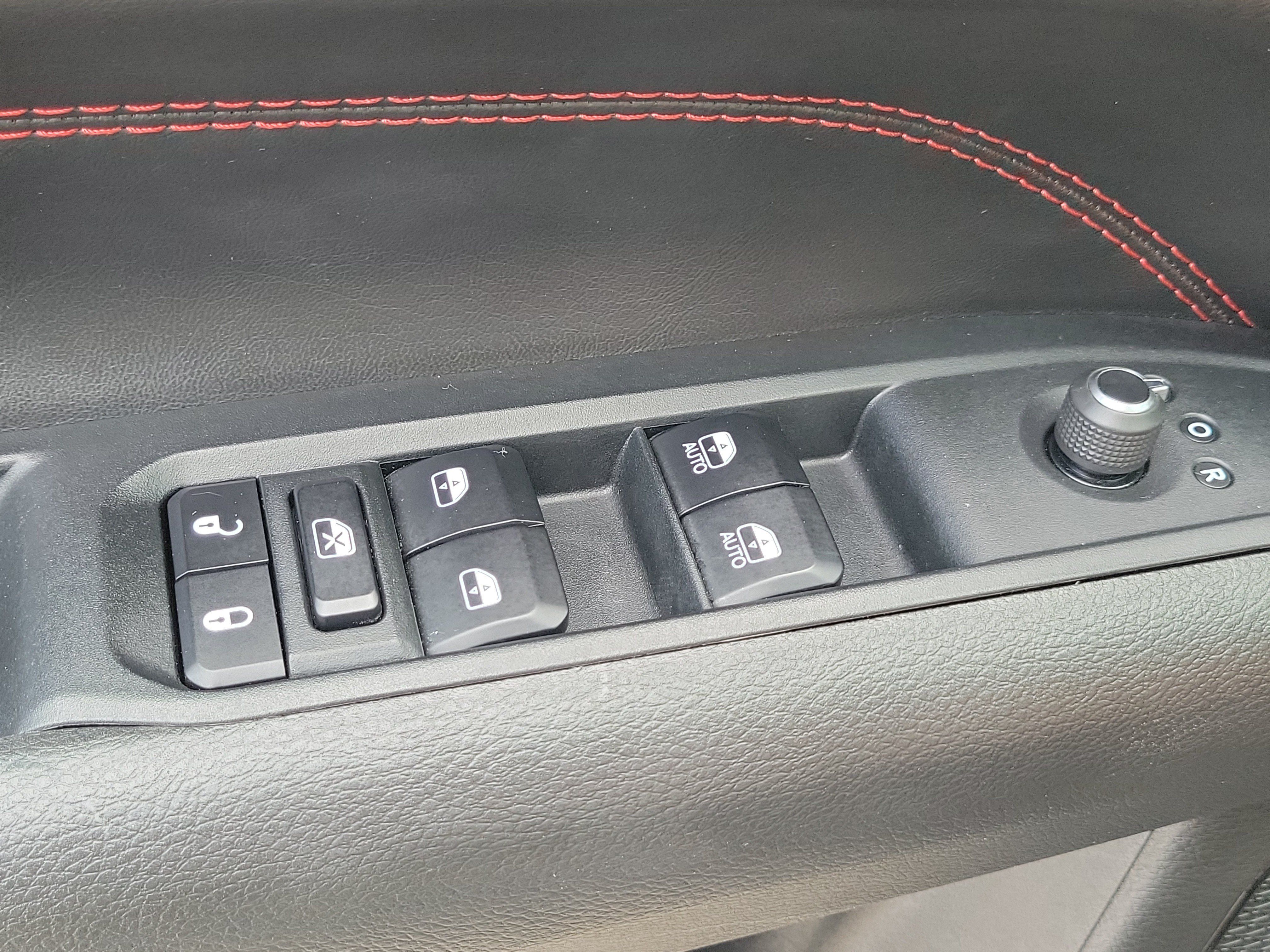 Used 2023 Jeep Compass Trailhawk AWD/4WD image 28