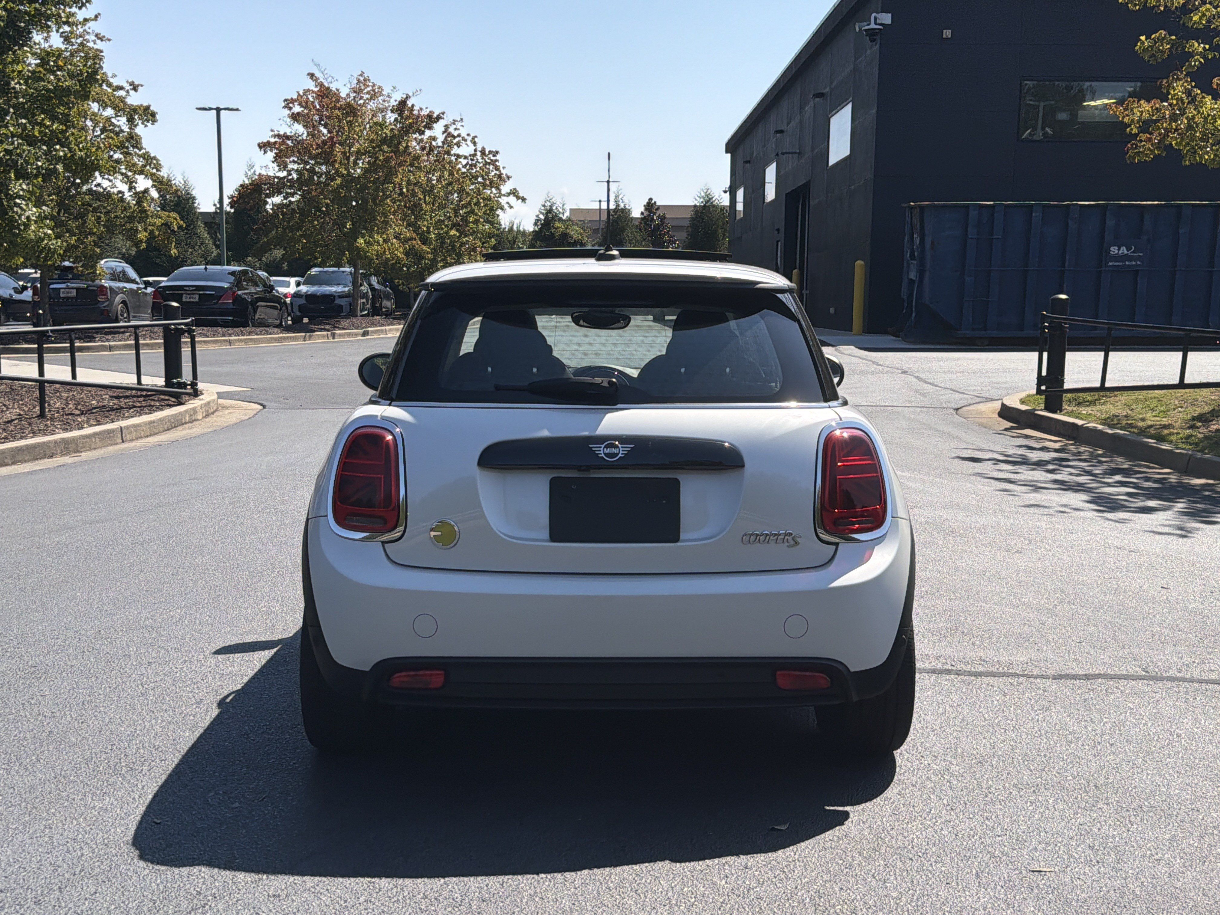 Used 2024 MINI Cooper SE FWD image 11