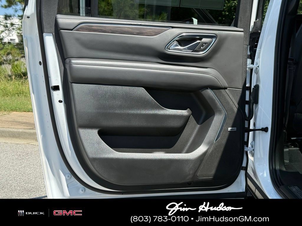 Certified 2021 Chevrolet Suburban Z71 w/ Rear Media and Nav Package AWD/4WD image 27