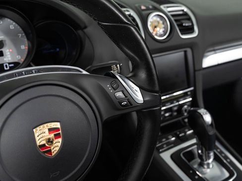 Used 2015 Porsche Boxster S RWD image 37