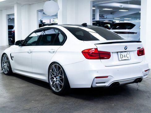 Used 2017 BMW M3 RWD image 4