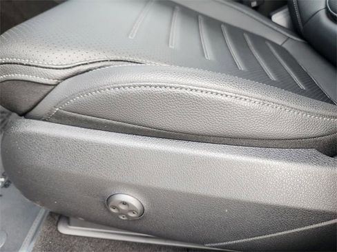 Certified 2026 Mercedes-Benz GLC 300 4MATIC image 9