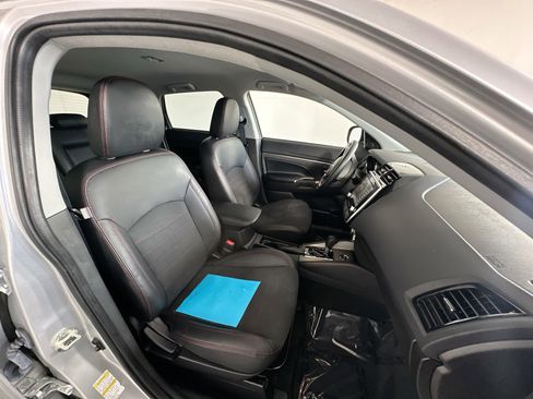 Used 2024 Mitsubishi Outlander Sport AWD image 28