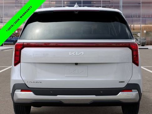 New 2026 Kia Carnival EX image 13