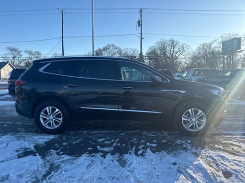 Used 2020 Buick Enclave Essence image 6