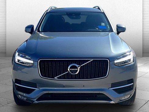 Used 2018 Volvo XC90 T6 Momentum w/ Convenience Package image 2