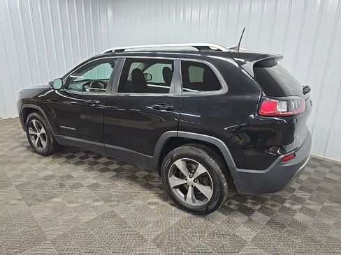 Used 2019 Jeep Cherokee Limited image 4