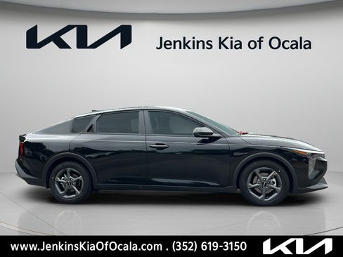 New 2026 Kia K4 FWD image 2