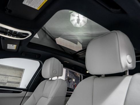 New 2026 Porsche Macan image 27