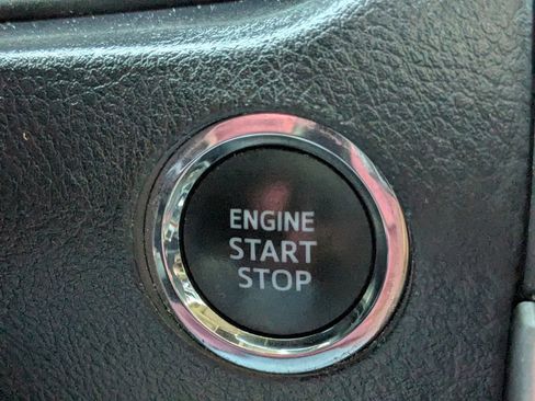 Used 2022 Toyota 4Runner SR5 Premium w/ Moonroof Package image 27