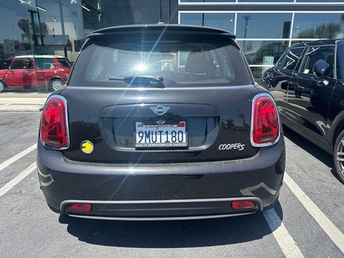 Used 2024 MINI Cooper SE FWD image 5