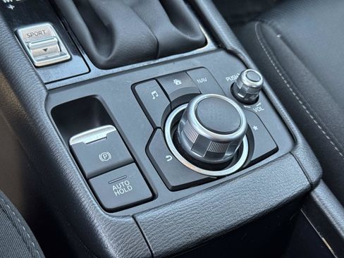 Used 2021 MAZDA CX-3 Sport FWD image 15