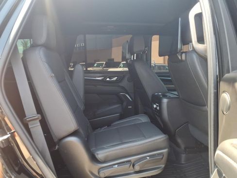 Used 2021 GMC Yukon Denali w/ Denali Ultimate Package AWD/4WD image 14