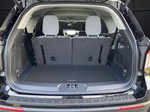 New 2026 Ford Explorer Active w/ Active Comfort Package image 14