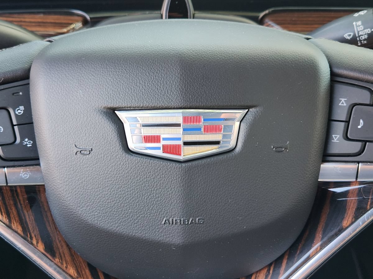 Used 2022 Cadillac Escalade ESV Premium Luxury w/ Performance Package AWD/4WD image 43