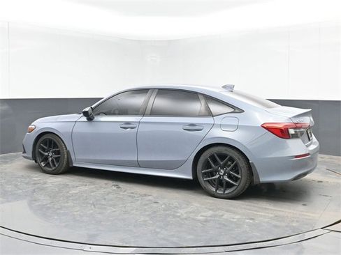 Used 2022 Honda Civic Sport image 3