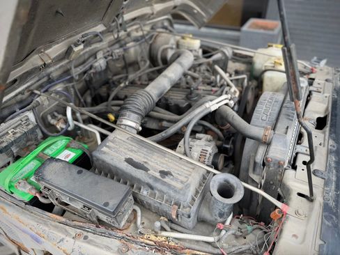 Used 2004 Jeep Wrangler Sahara w/ Dual Top Group image 31