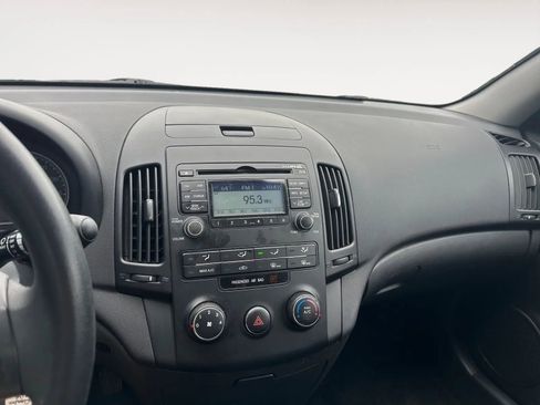 Used 2011 Hyundai Elantra GLS image 13