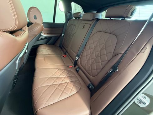 Used 2026 BMW X5 sDrive40i w/ M Sport Package RWD image 29