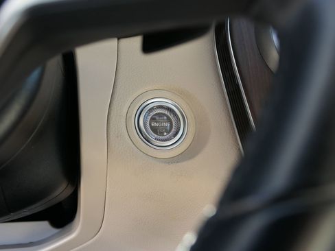 Used 2022 Mercedes-Benz GLC 300 4MATIC w/ Premium Package Lite image 17