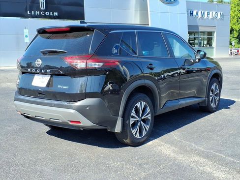 Used 2023 Nissan Rogue SV image 24