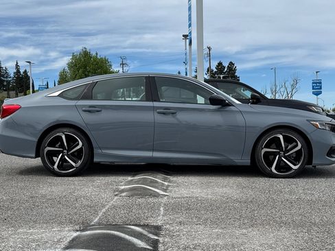 Used 2022 Honda Accord Sport image 7