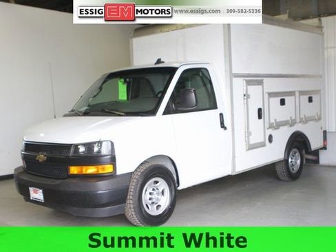 Used 2018 Chevrolet Express 3500 w/ Power Convenience Package image 6