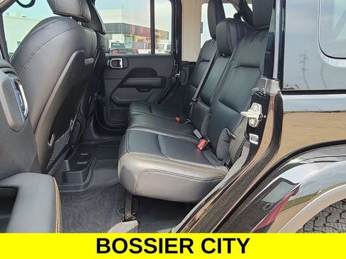 Used 2024 Jeep Wrangler Unlimited Sahara w/ Safety Group AWD/4WD image 25