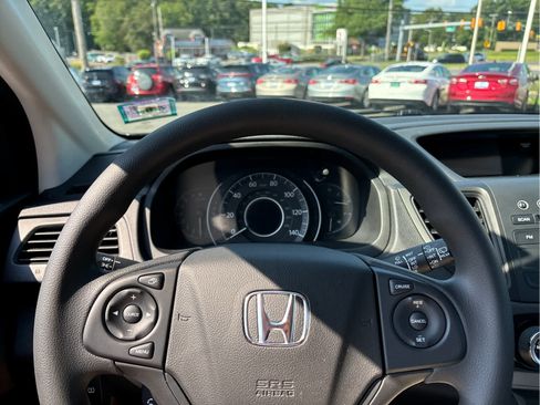 Used 2016 Honda CR-V SE image 10