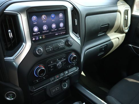 Used 2022 Chevrolet Silverado 1500 RST image 19