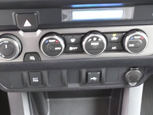 Certified 2021 Toyota Tacoma SR image 15