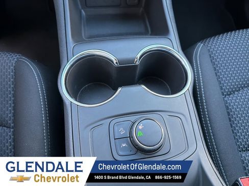 Used 2024 GMC Terrain SLE image 11