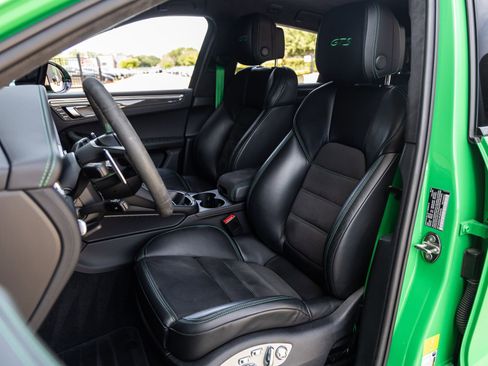 Certified 2023 Porsche Macan GTS AWD/4WD image 5