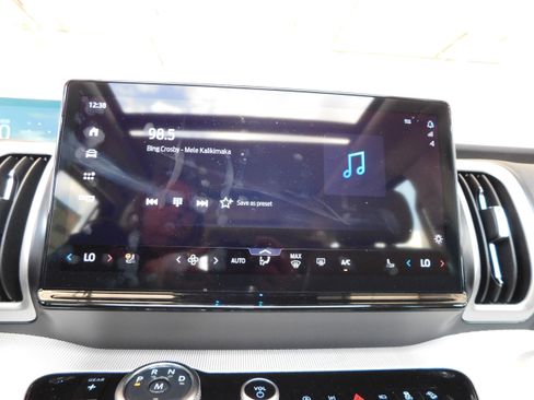 New 2025 Ford Expedition Active image 20