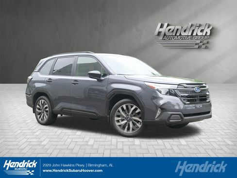 Certified 2025 Subaru Forester Touring AWD/4WD image 1
