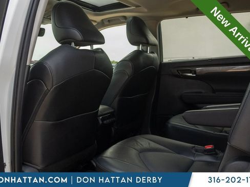 Used 2022 Toyota Highlander Limited AWD/4WD image 21