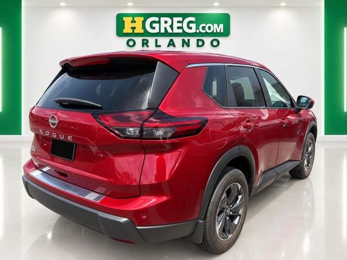 Used 2026 Nissan Rogue SV FWD image 6