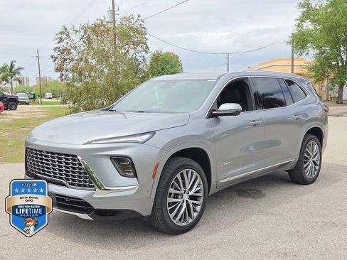 New 2026 Buick Enclave Avenir w/ Super Cruise Package FWD image 2