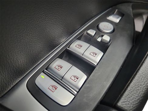 Used 2021 BMW X3 M40i w/ Executive Package image 21