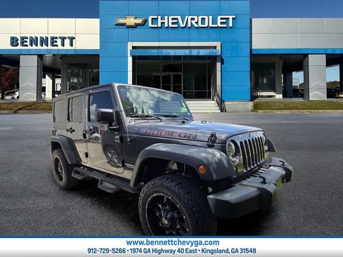 Used 2016 Jeep Wrangler Unlimited Rubicon w/ Connectivity Group AWD/4WD image 1