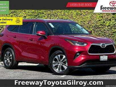 Used 2021 Toyota Highlander XLE