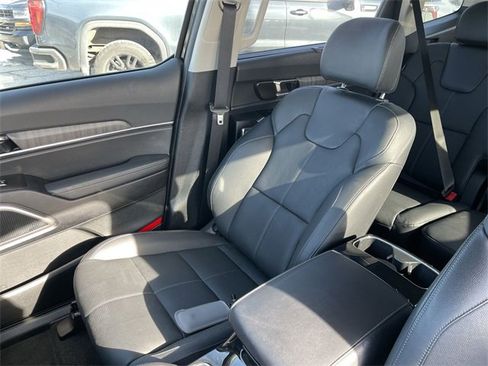 Used 2023 Kia Telluride EX image 26