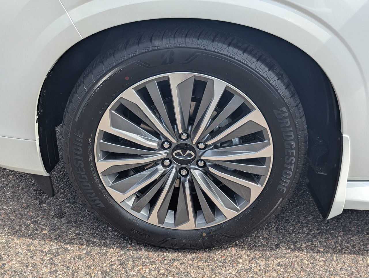 New 2027 INFINITI QX80 Luxe RWD image 9