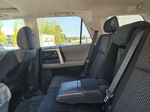 Used 2012 Toyota 4Runner SR5 w/ Convenience Pkg AWD/4WD image 19