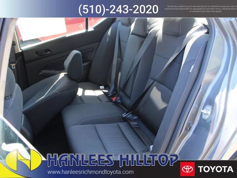 Used 2025 Nissan Altima 2.5 SV FWD image 14