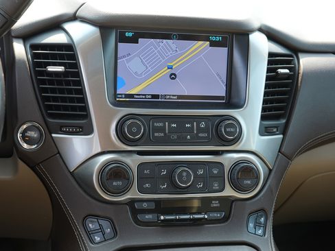 Used 2017 Chevrolet Tahoe Premier AWD/4WD image 22
